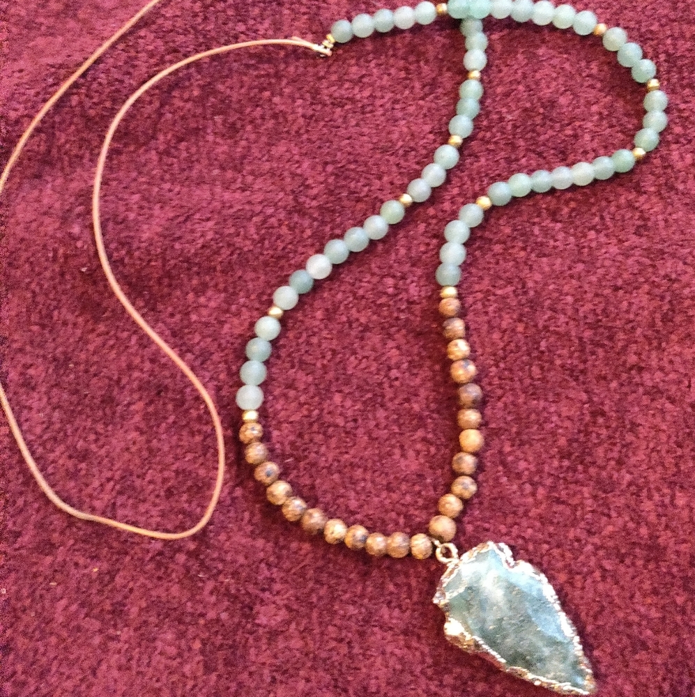 Woman's necklace